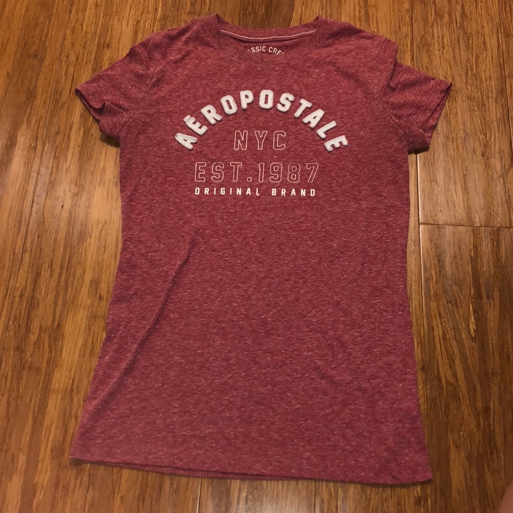 red aeropostale shirt